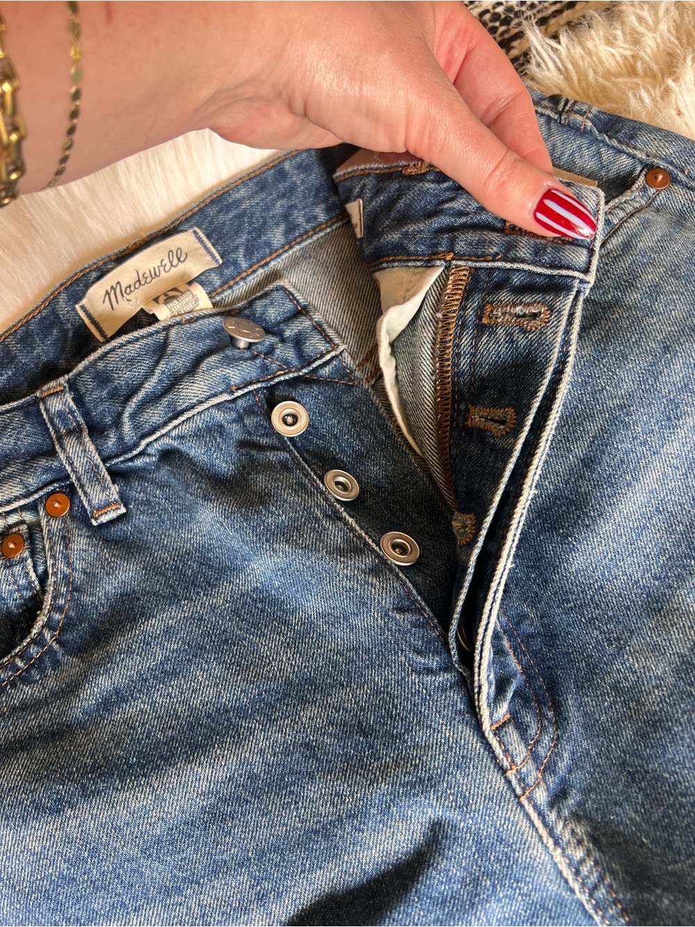 Madewell Women’s Darted Barrel Leg Blue Jeans - Picture 4 of 5